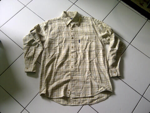 kemeja lyle and scott casual culture size medium maden china kondisi 98%