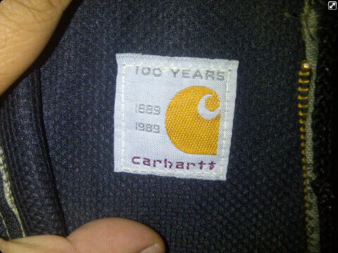 jaket hoodie carhartt size xl fit medium kondisi 90% edisi 100 tahun made in usa