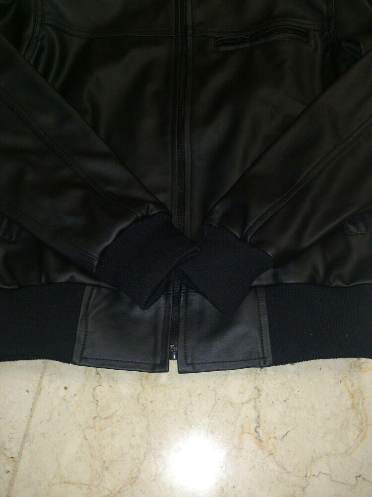 Jaket kulit vorsite 100% ga jadi pake