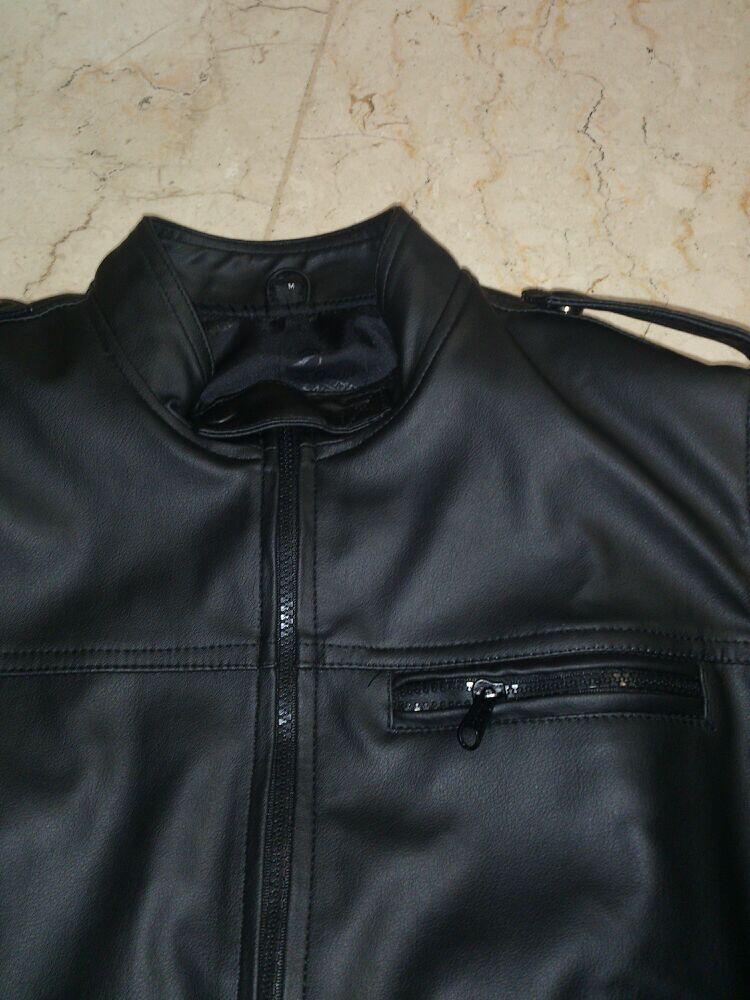 Jaket kulit vorsite 100% ga jadi pake