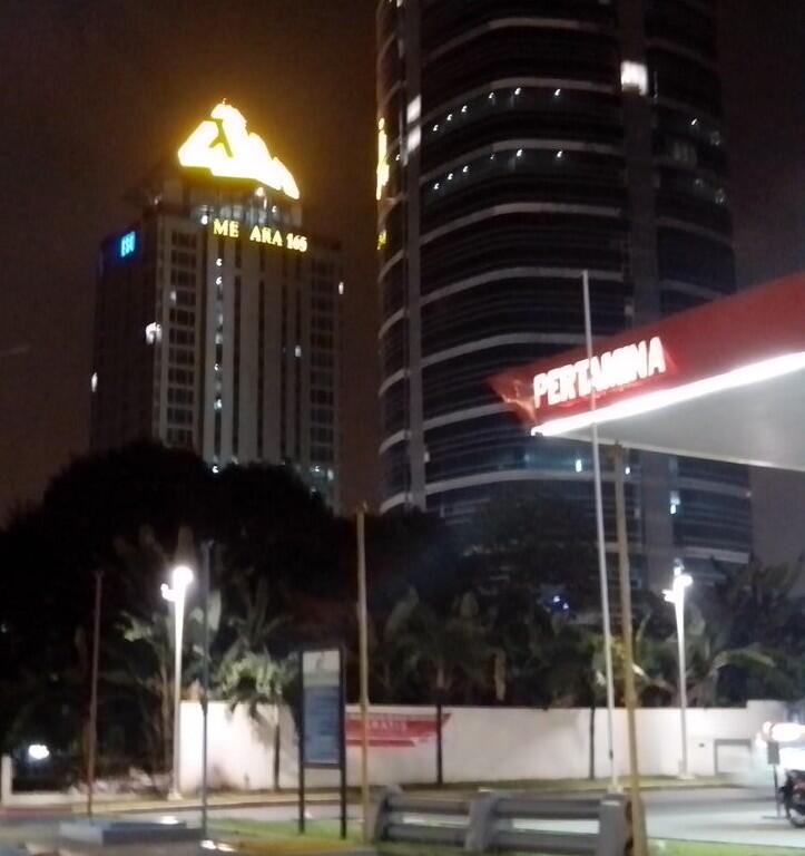 Gedung jakarta dengan asma Allah &#91;menara 165&#93;