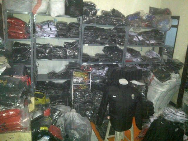 Kemeja Bola Fazhionera