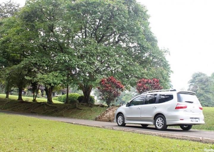 Bantuin Pilih Mobil Ya Gan Antara Ertiga, Grand Livina Dan Avanza.. Keren Mana Gan??