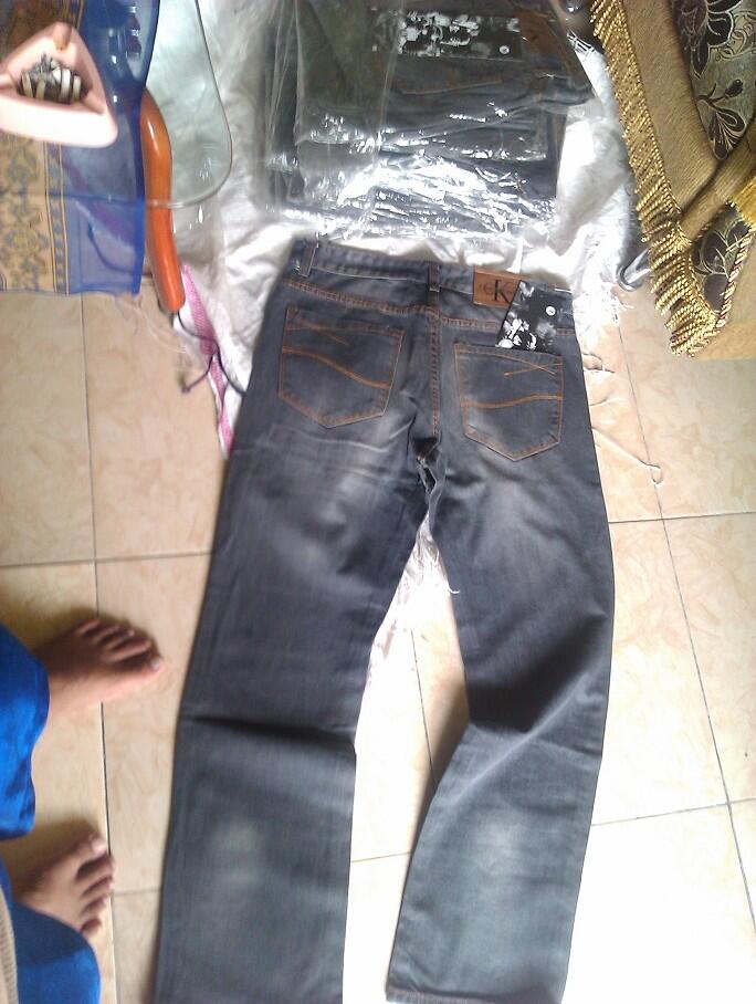 Celana Jeans IMPORT langsung Pabrik 90 Ribu Calvin Klein Murahh Gan