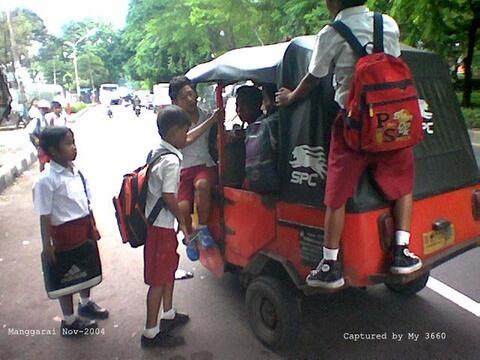 Bajaj Unik Berteknologi Canggih