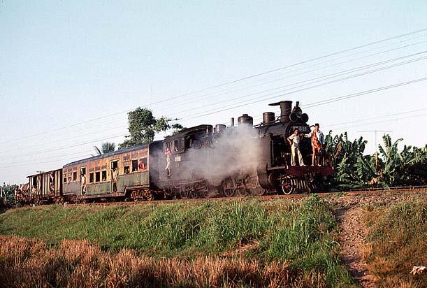 (WOW) Inilah Ujung Penghabisan Rel Kereta Api di Bagian Paling Barat Pulau Jawa