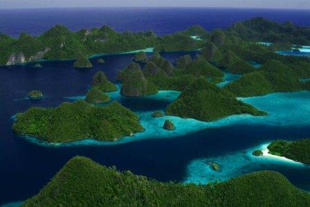 7 Taman Laut Terindah di Indonesia 