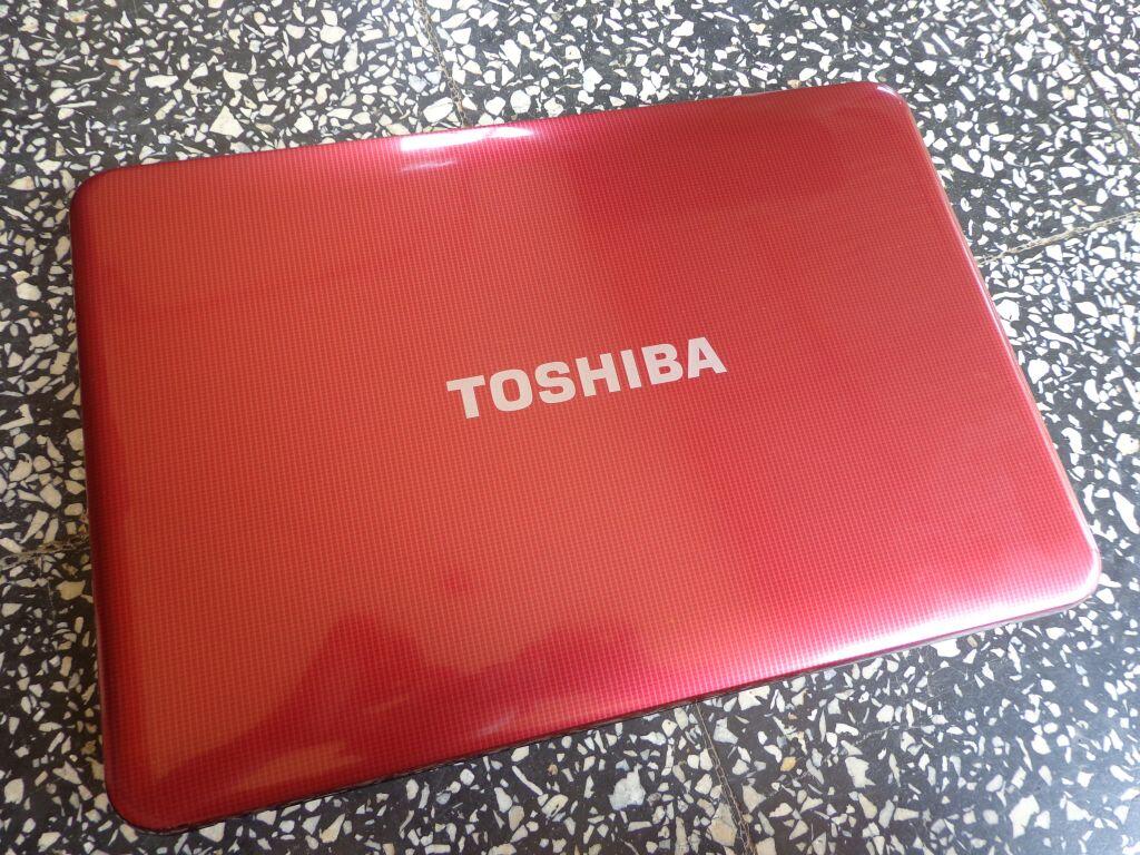 Toshiba C840 i3 2370m hdd 500gb ram 2gb red muraaah