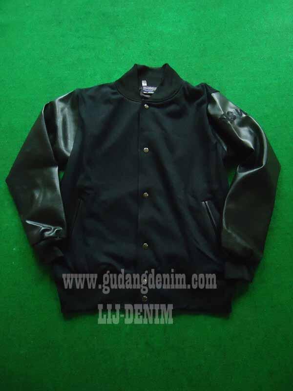 ★★★ JACKET VARSITY NIKE SPORTSWEAR CLASSIC FALL AND WINTER 2009 ★★★