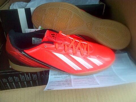 Adidas F5 IN Futsal Infrared