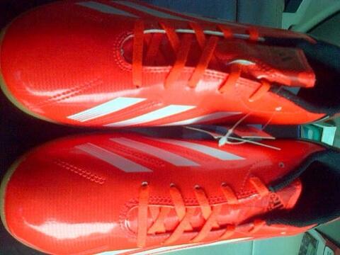 Adidas F5 IN Futsal Infrared