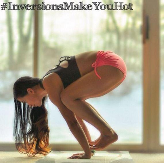 Dengan Yoga, Ibu ini terlihat Sexy, dan mempunyai 600,000 pengikut di Instagram .