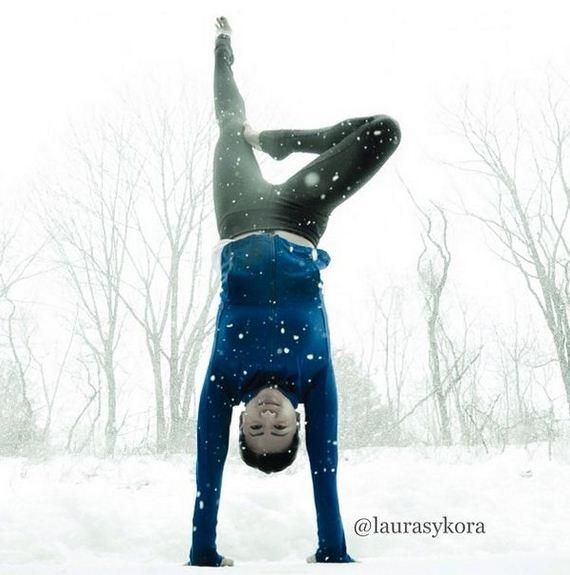 Dengan Yoga, Ibu ini terlihat Sexy, dan mempunyai 600,000 pengikut di Instagram .