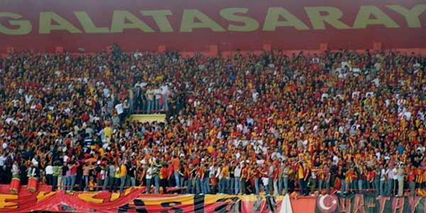 Inilah Basis Fan Klub Paling Fanatik di Dunia