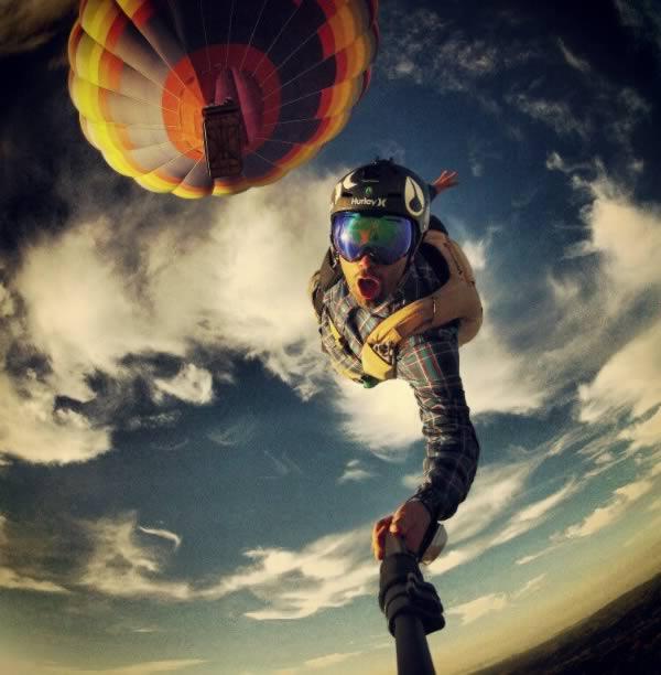 12 Foto Selfies ini Berada di Tingkatan yang Berbeda (Extreme) . .