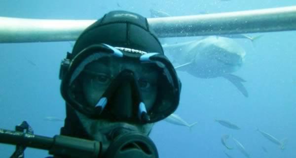 12 Foto Selfies ini Berada di Tingkatan yang Berbeda (Extreme) . .