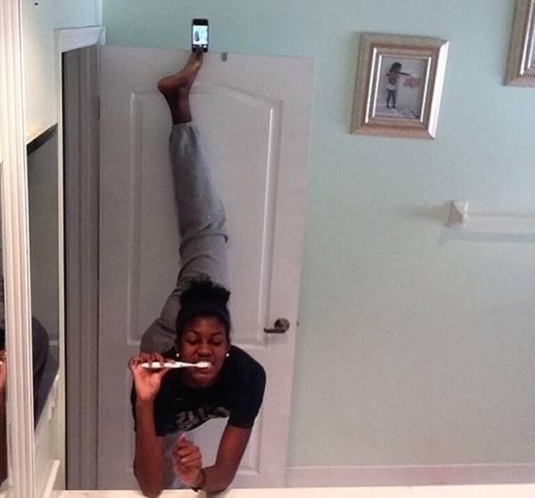 12 Foto Selfies ini Berada di Tingkatan yang Berbeda (Extreme) . .