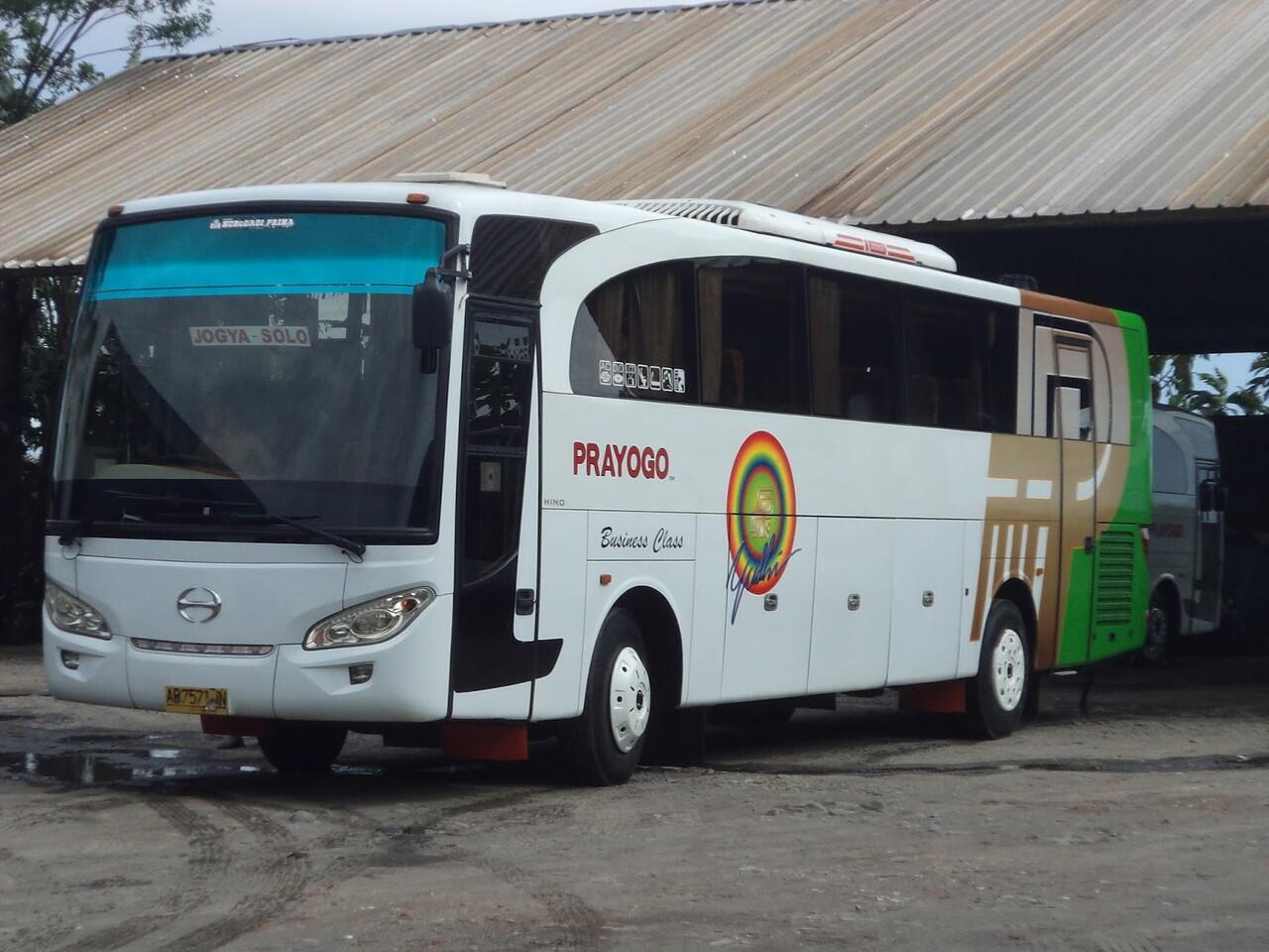 VARIAN JETBUS ADI PUTRO
(Pecinta Bus atau Yang Ingin Tau Tentang Bus Masuk)(+Pict)