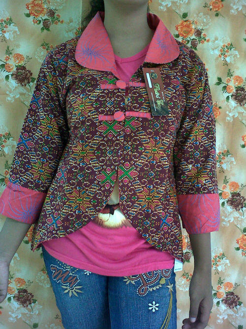 Aneka BLAZER trendy harga MURmer, berkualitas.