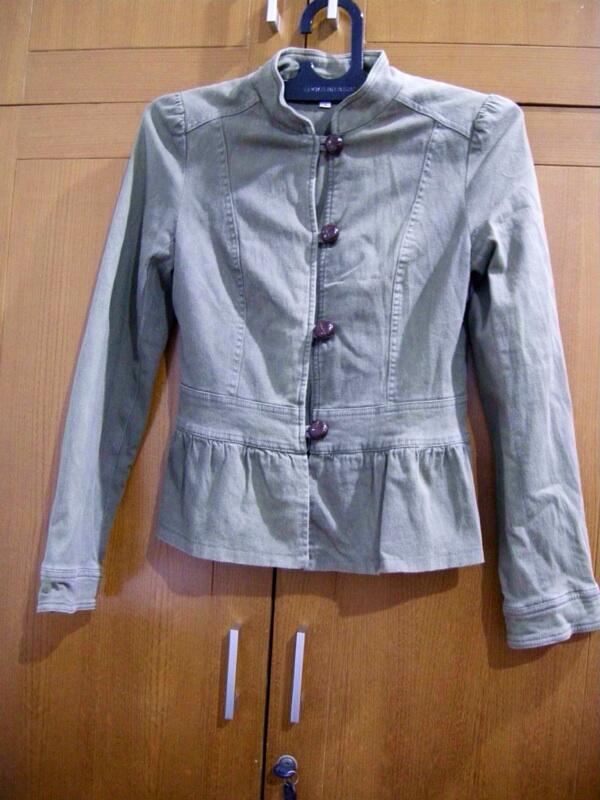 Preloved/ garage sale : baju kaos dress branded (next, zara, mango, trf, dll) murah.