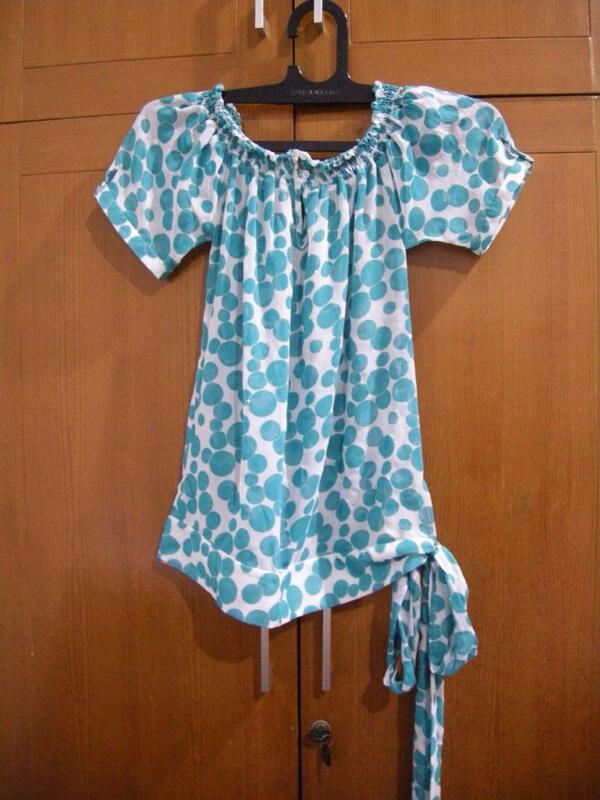 Preloved/ garage sale : baju kaos dress branded (next, zara, mango, trf, dll) murah.