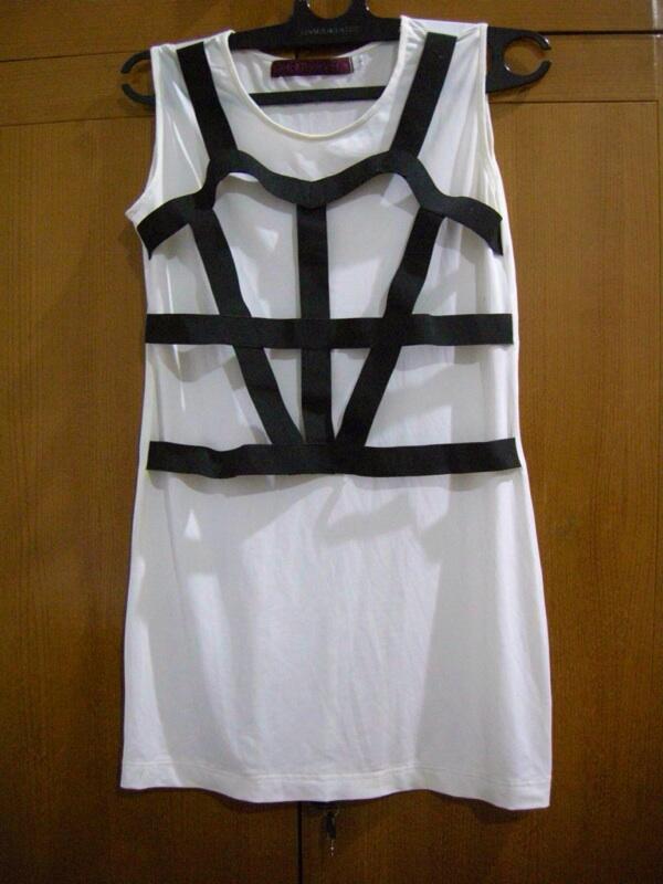 Preloved/ garage sale : baju kaos dress branded (next, zara, mango, trf, dll) murah.