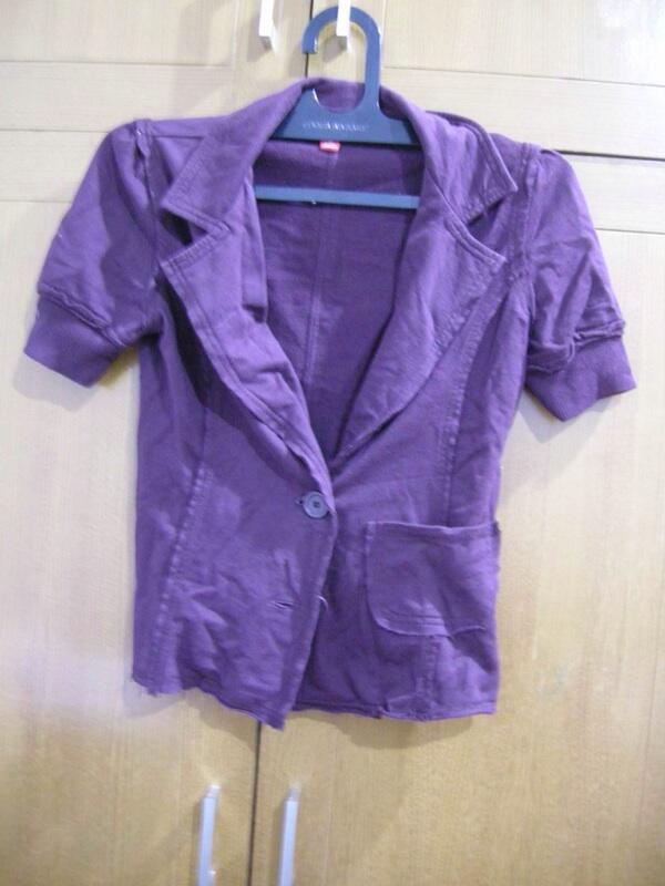 Preloved/ garage sale : baju kaos dress branded (next, zara, mango, trf, dll) murah.