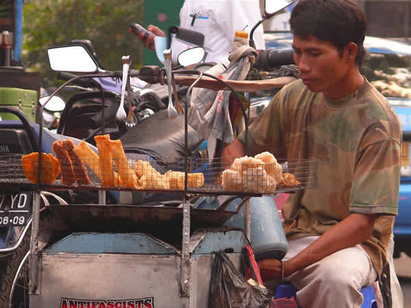 Ane Ada Duit Sejuta Enaknya Buat Apaan Ya Gan ?