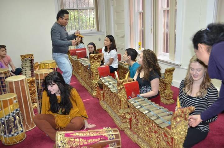 KJRI New York perkenalkan Gamelan dan Tari Bali kepada mahasiswa NYU !! 