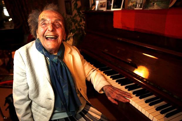 Film Dokumenter Peraih Oscar : Korban Selamat Holocaust Yang Diselamatkan Musik