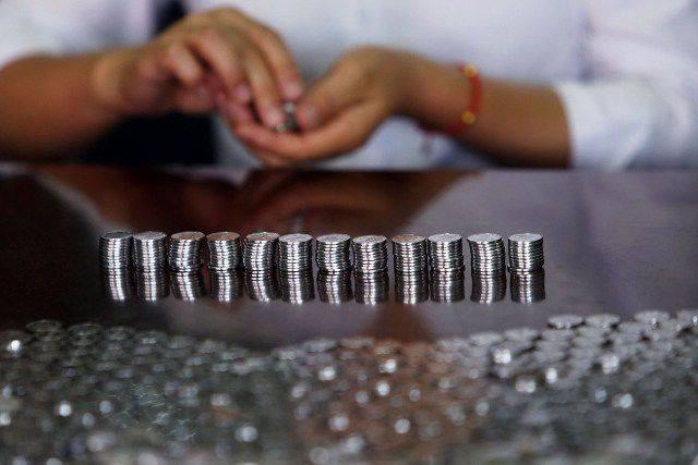 Karyawan Bank Dibikin Repot