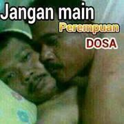 FOTO SAINGAN ARI*L N C*T T*RI VS ........JGN DIBUKA