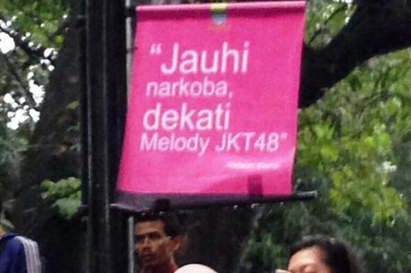 JOKES CAMPUR ... ay ay ay ngakak ngakak dah lu semua gan :D