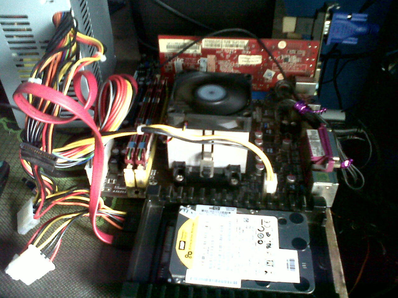 VGA AFOX GT440 2GB DDR3 128BIT FULLSET BARU RMA GARANSI PUANJANG