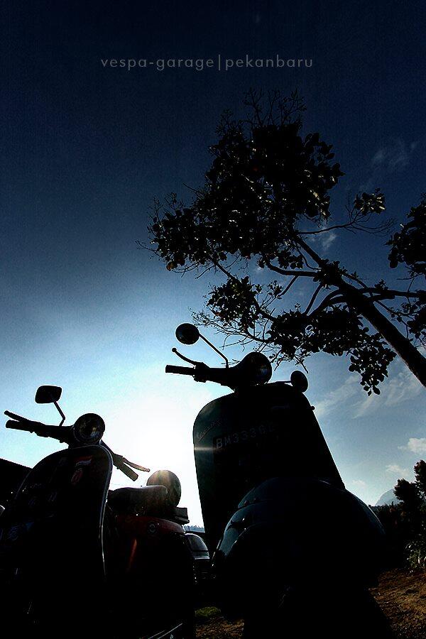 Touring Pekanbaru - Kebon teh Solok with vespa