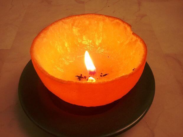 Cara Membuat Lilin Cantik dari Kulit Jeruk