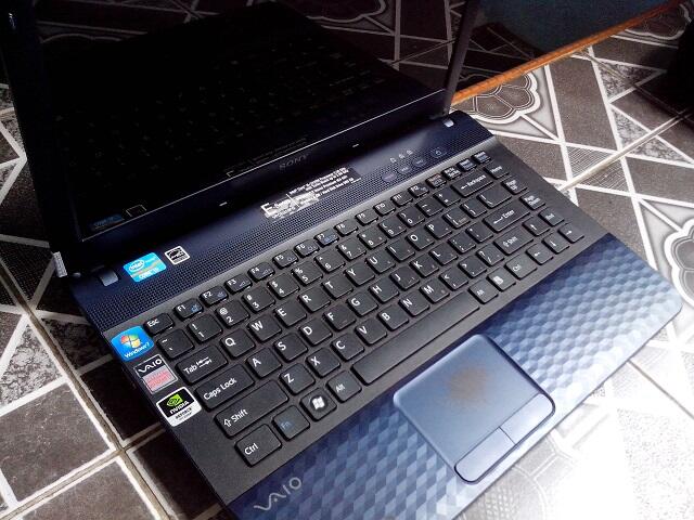 Sony Vaio VPCEG18FG Core i5 Sandybridge Nvidia Geforce with CUDA 410M || Malang