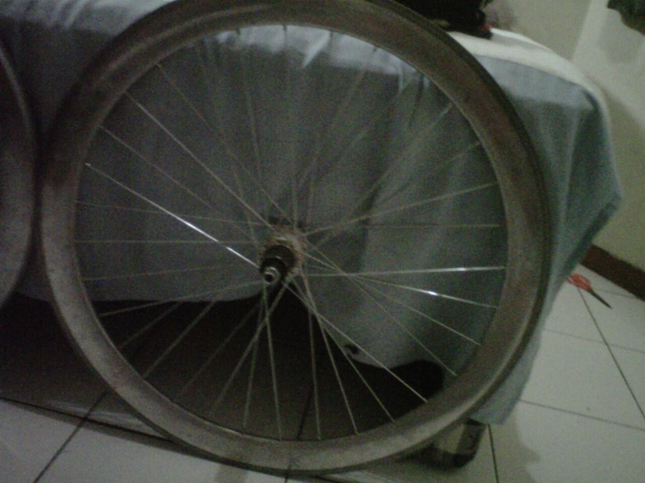 Terjual Wheelset  Balap  4cm ga jadi pake BU KASKUS