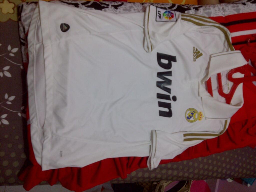 JUAL JERSEY KOLEKSI KOLPRI NAMESET RETRO