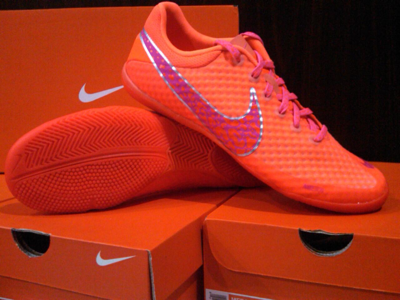 SEPATU FUTSAL ORIGINAL NIKE HYPERVENOM MERCURIAL TIEMPO ELASTICO GATO