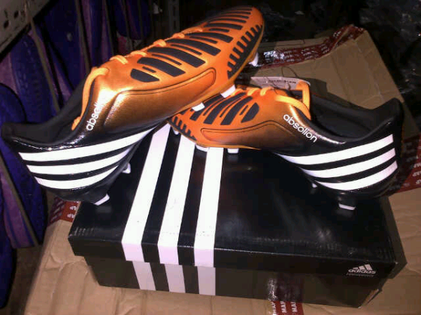 sepatu bola adidas predator absolion LZ TRX FG 100% Original