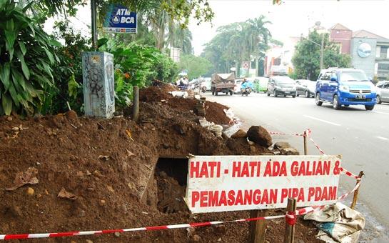 Galian PDAM Bikin Macet