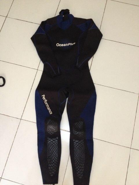 wetsuit diving wanita ukuran L