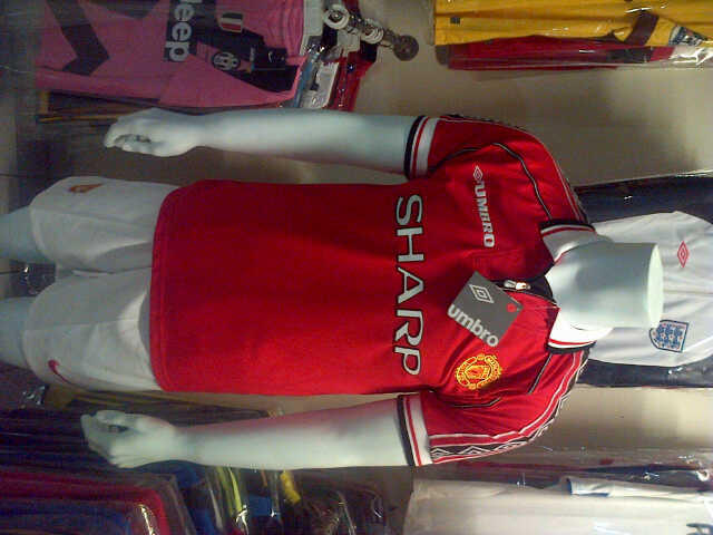 Jersey retro mu/manchester united murah... masuk gan