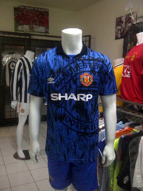 Jersey retro mu/manchester united murah... masuk gan