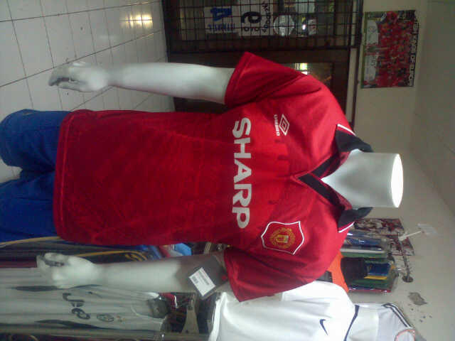 Jersey retro mu/manchester united murah... masuk gan