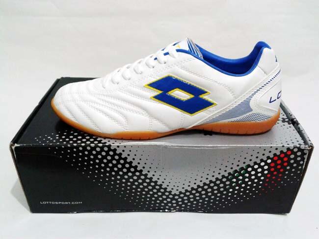 Sepatu Futsal Lotto White