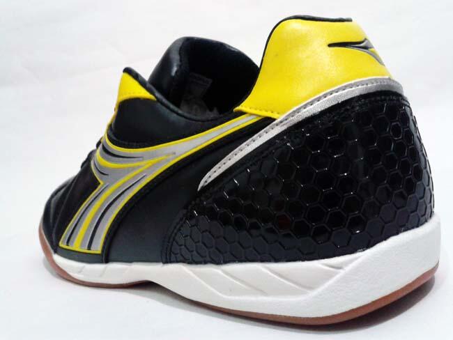 Sepatu Futsal Diadora Felipe Black
