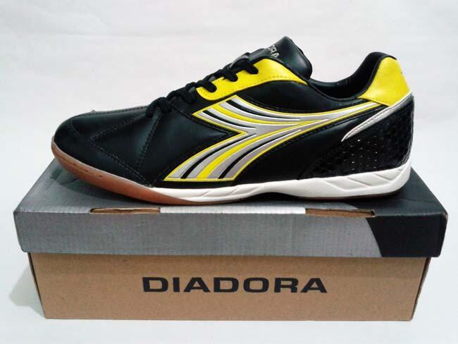 Sepatu Futsal Diadora Felipe Black