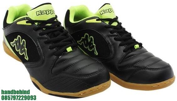 Sepatu Futsal Kappa Naiver Hitam-Hijau Ukuran 42 BNIB Bandung